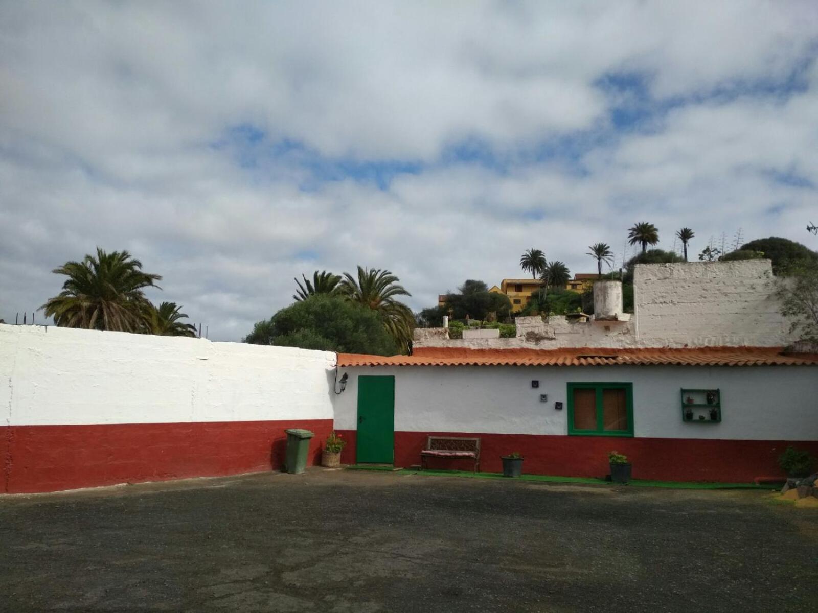 Residencia Los Conejos - Bike & Motorbike Las Palmas de Gran Canaria Exterior photo